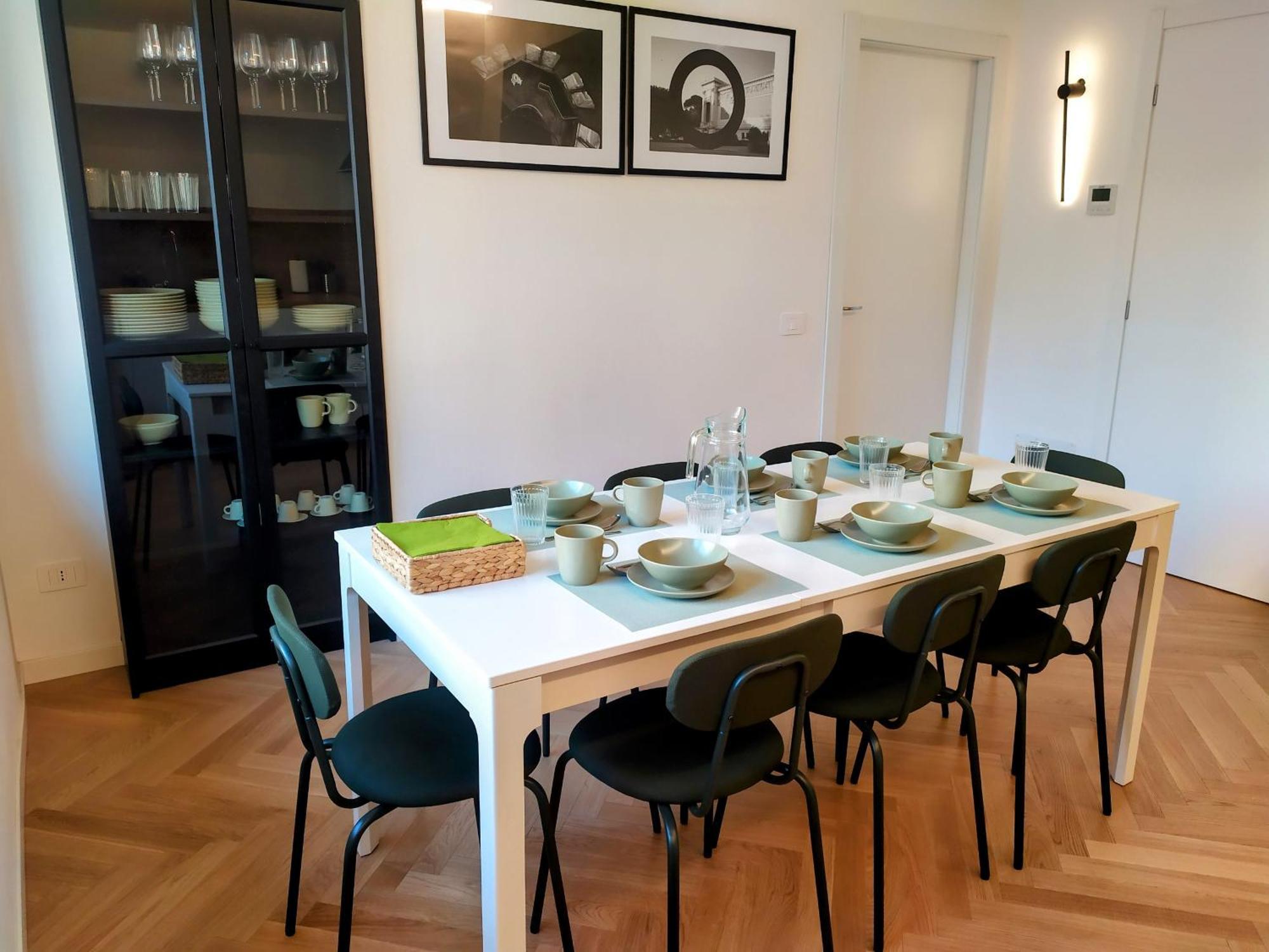 Mako Suites - Centro E Stazione Monza Bagian luar foto